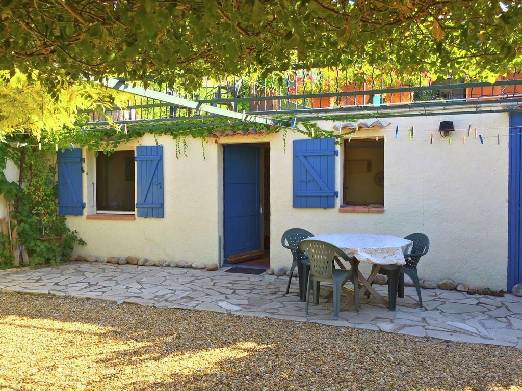 Lovely G Te With Private Pool Montagnac  Exteriör bild